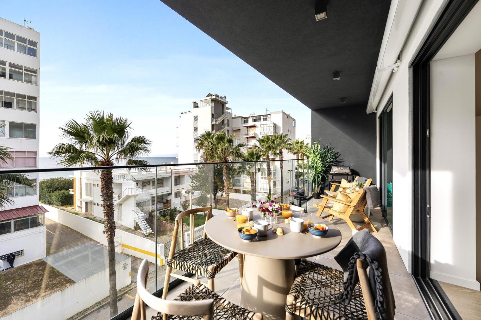 Stylish Modern Beachside Apartment With Pool & Seaview Quarteira Eksteriør billede